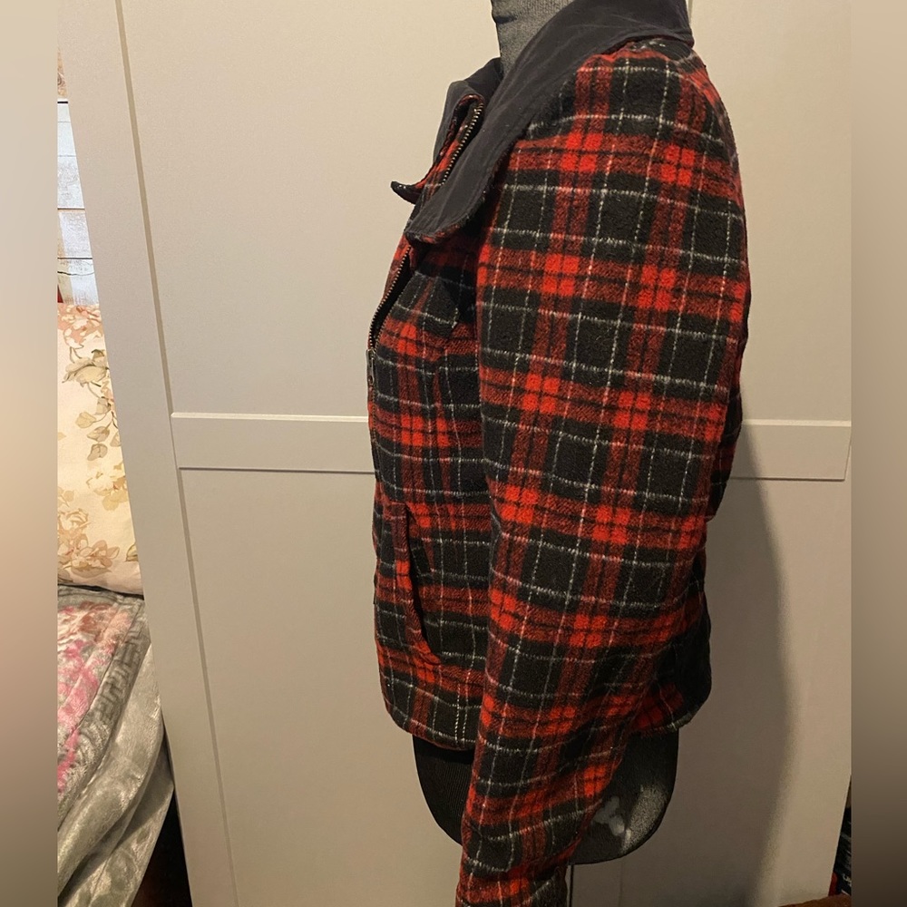 Jacket size medium - Picture 2 of 7